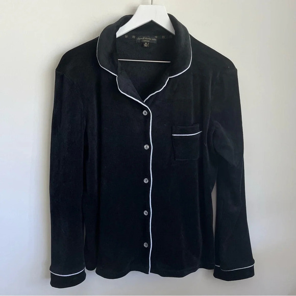 House of Harlow 1960 black velour long sleeve pajama top size medium - Picture 1 of 5